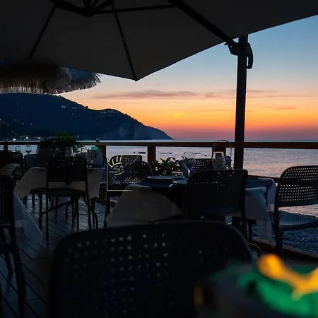 Vakantiehuis Melograno With Swimming Pool And Private