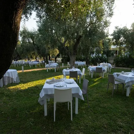 Melograno With Swimming Pool And Private Holiday home Mattinata